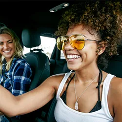 YoungWomenDriving_GettyImages_250x250